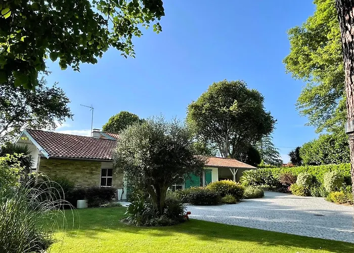 Haritzaga D'hote Terrasse & Jardin Prive 4*