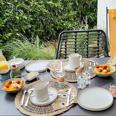 Frühstückspension Haritzaga D'hote Terrasse & Jardin Prive 4*