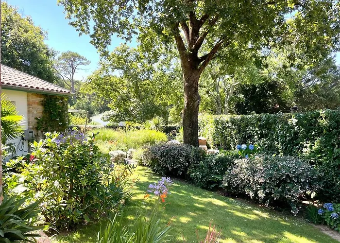 Bed & Breakfast Haritzaga D'hote Terrasse & Jardin Prive 4*