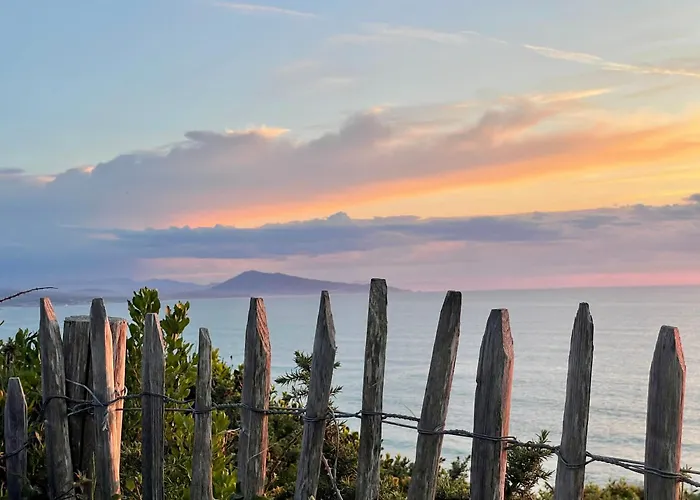 Haritzaga D'hote Terrasse & Jardin Prive 4*